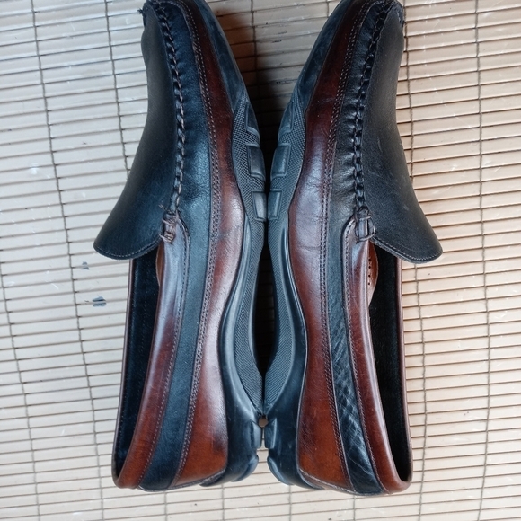 Allen Edmonds "Boulder" men's two tone brown\black leather loafer. Sz 12AAA. 98p - Picture 8 of 11